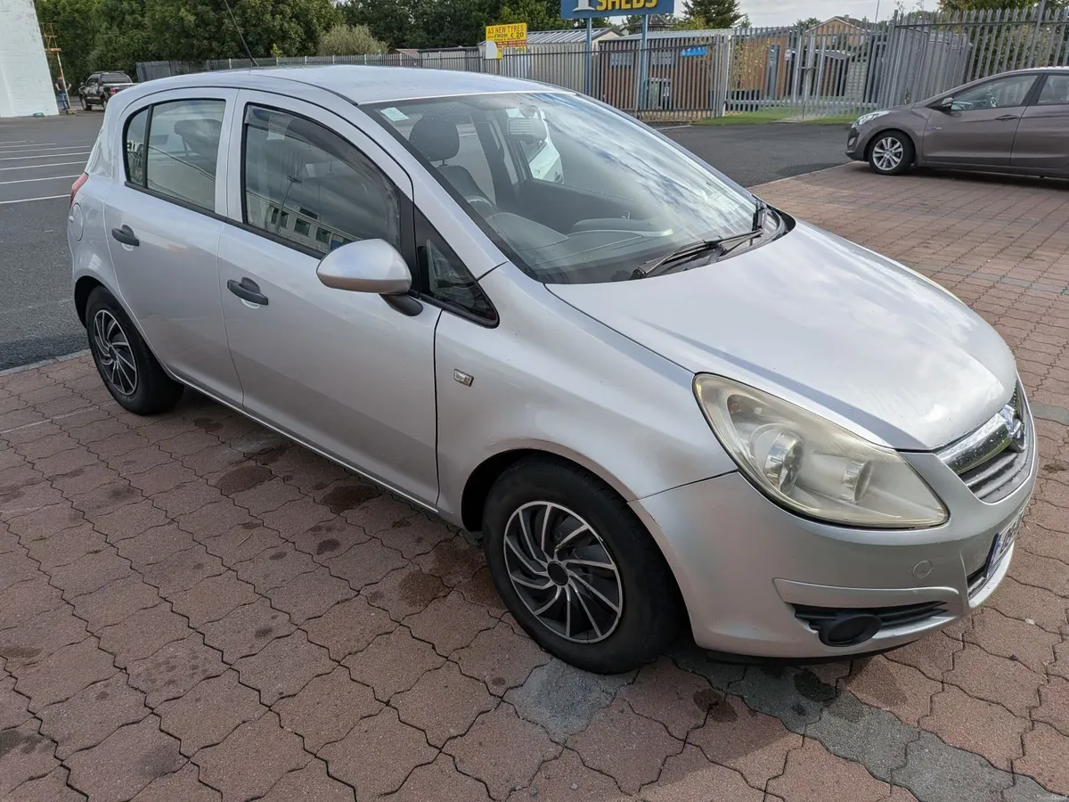 Opel Corsa 1.0 2009 - Image 4