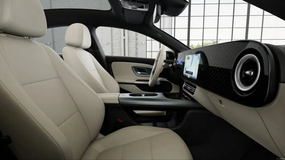 Mercedes-Benz CLA CLA 200 SALOON PROGRESSIVE LINE - Image 4