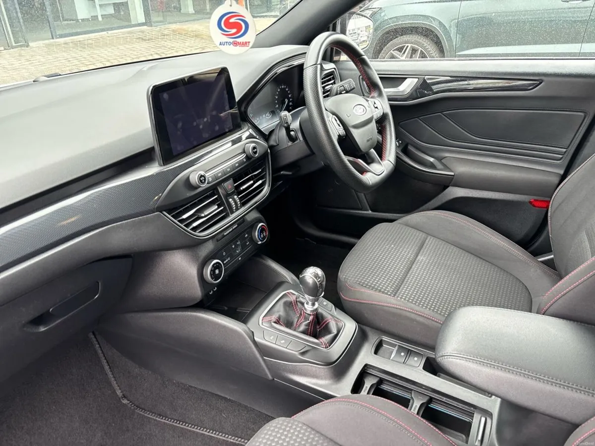 Ford Focus 1.5L EcoBlue 120PS ST-Line - FLASH SALE - Image 3