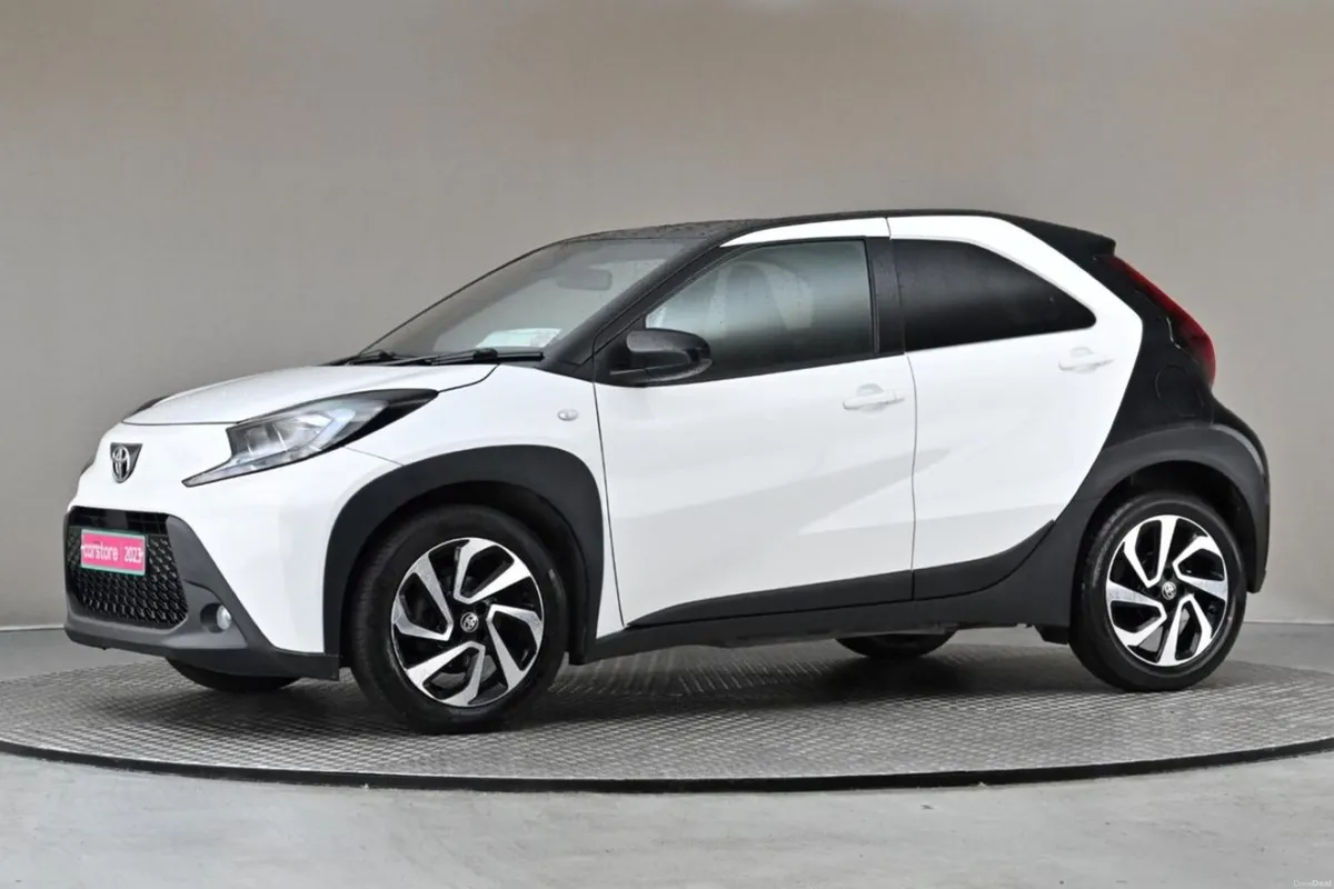 Toyota Aygo X 1.0 DESIGN S-CVT - Image 4