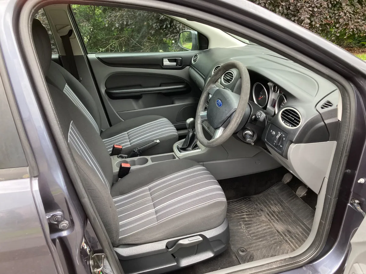 2010 Ford Focus 1.6 Diesel Hatchback - Image 4