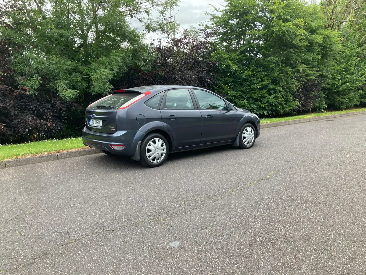 2010 Ford Focus 1.6 Diesel Hatchback - Image 3