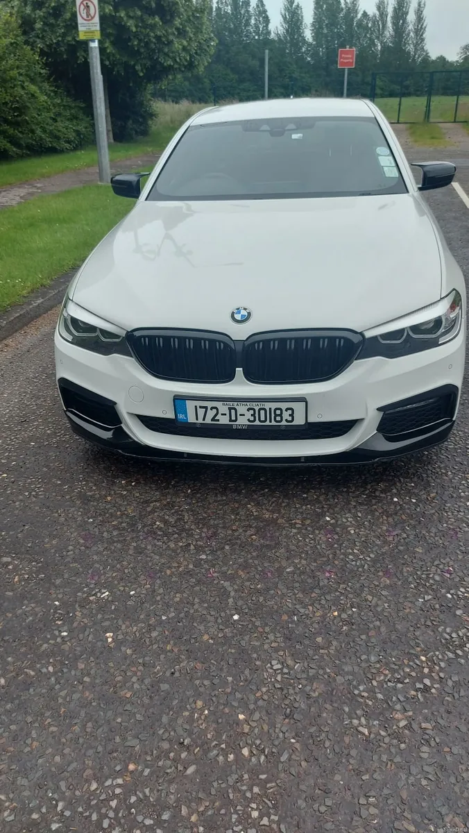 BMW 5-Series 2017 - Image 2