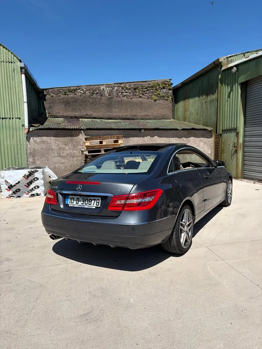 Mercedes E class Coupe - Image 4