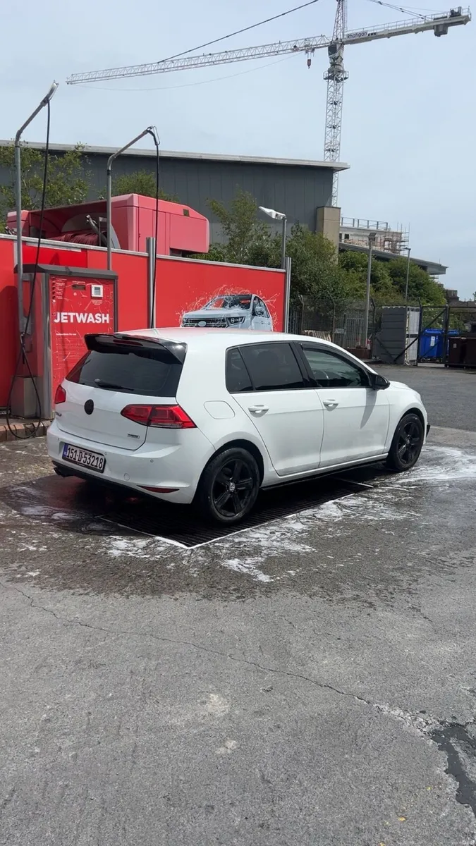 White 2015 1.4 petrol golf - Image 2