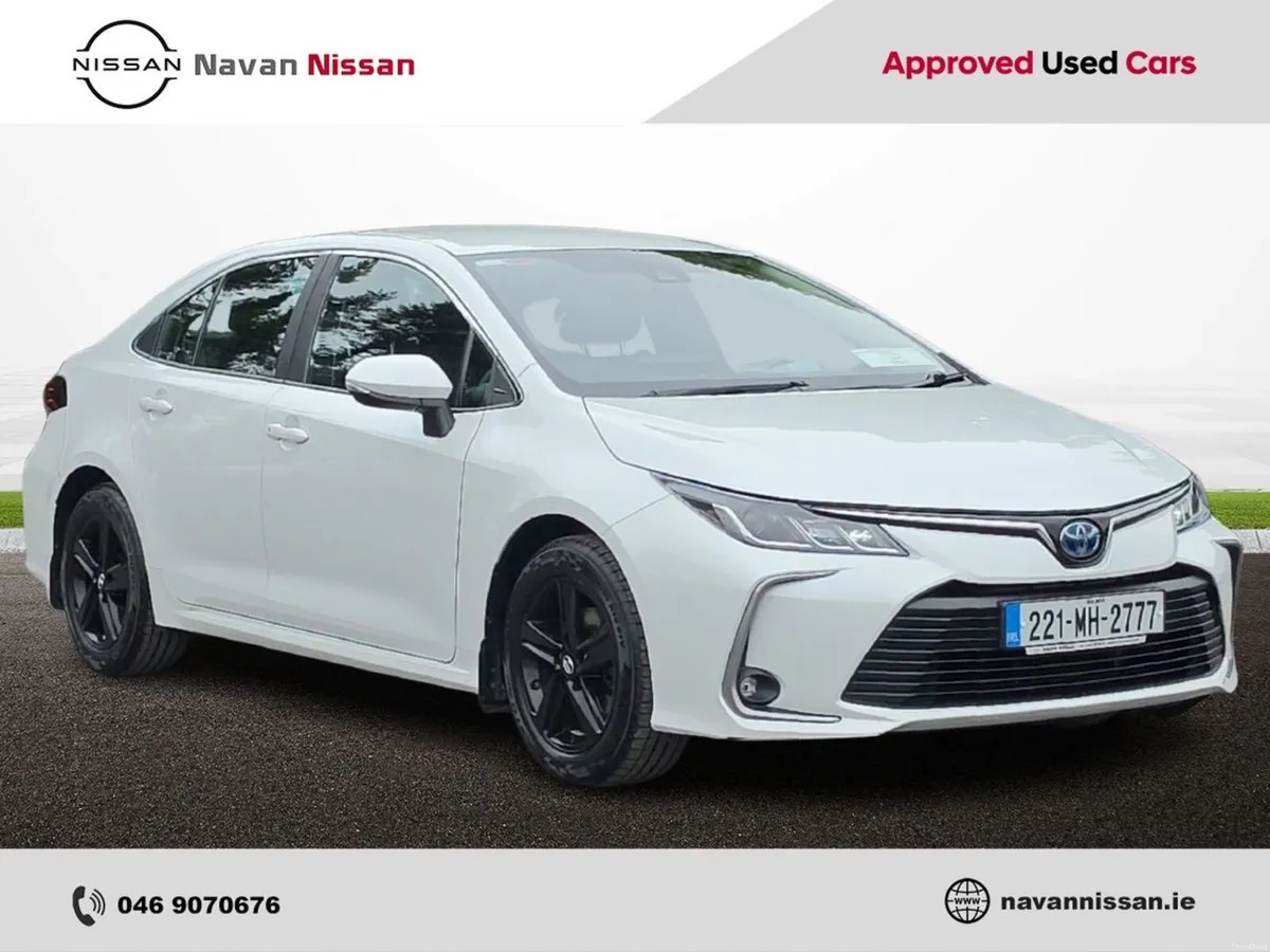 Toyota Corolla 1.8 Hybrid Luna Saloon *LOW RUNNING - Image 1