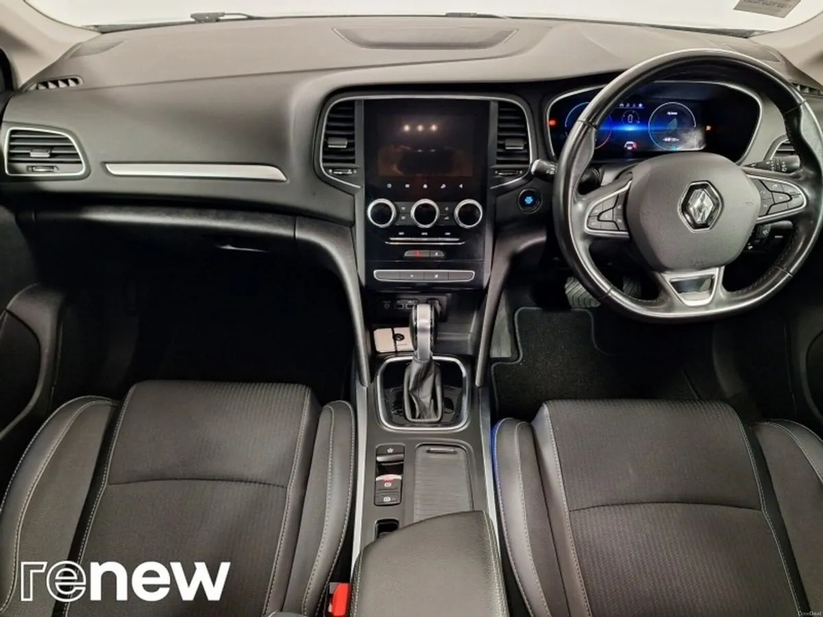 Renault Megane E-TECH PHEV 160 Auto Iconic ST - Image 2