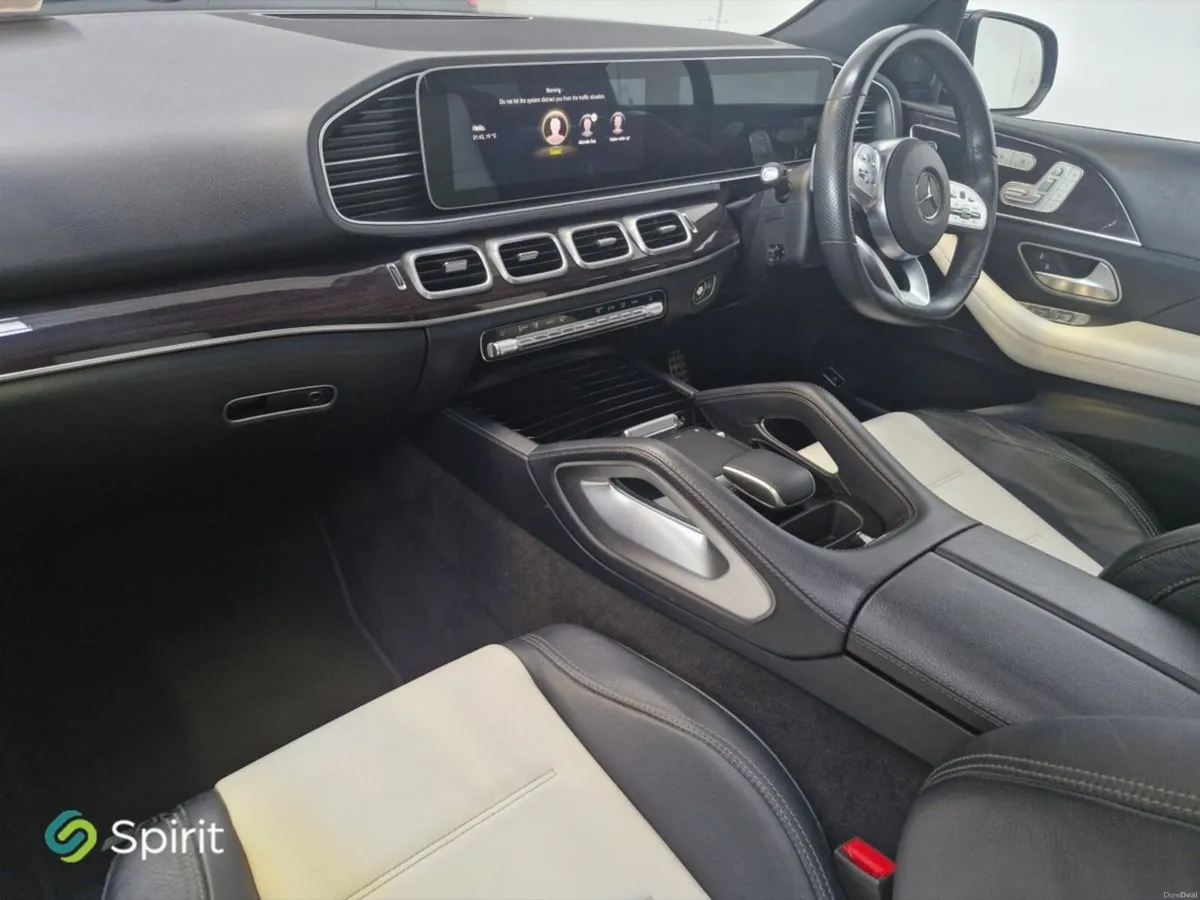 Mercedes-Benz GLE 7 SEATS AMG LINE PAN ROOF NIGHT - Image 4