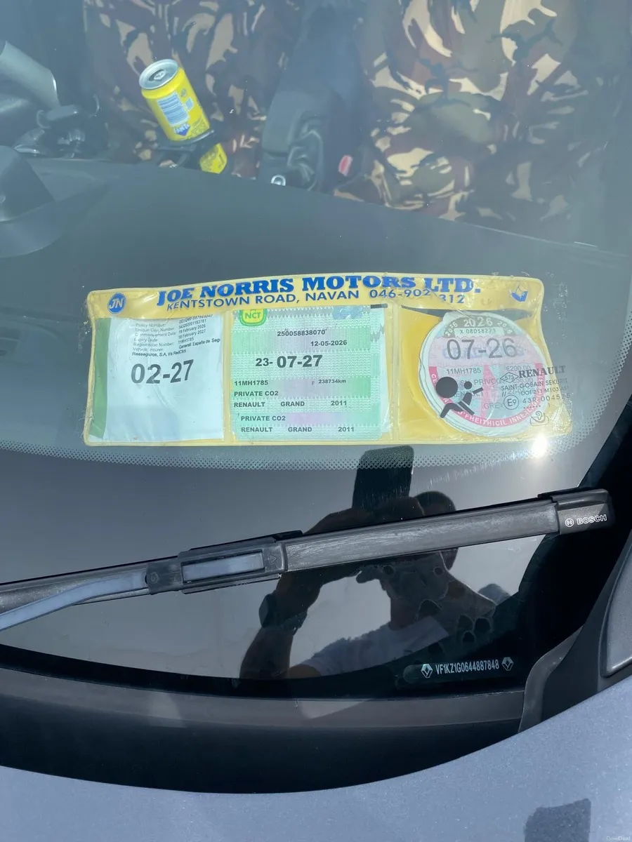 Renault Megane 2011 - Image 2