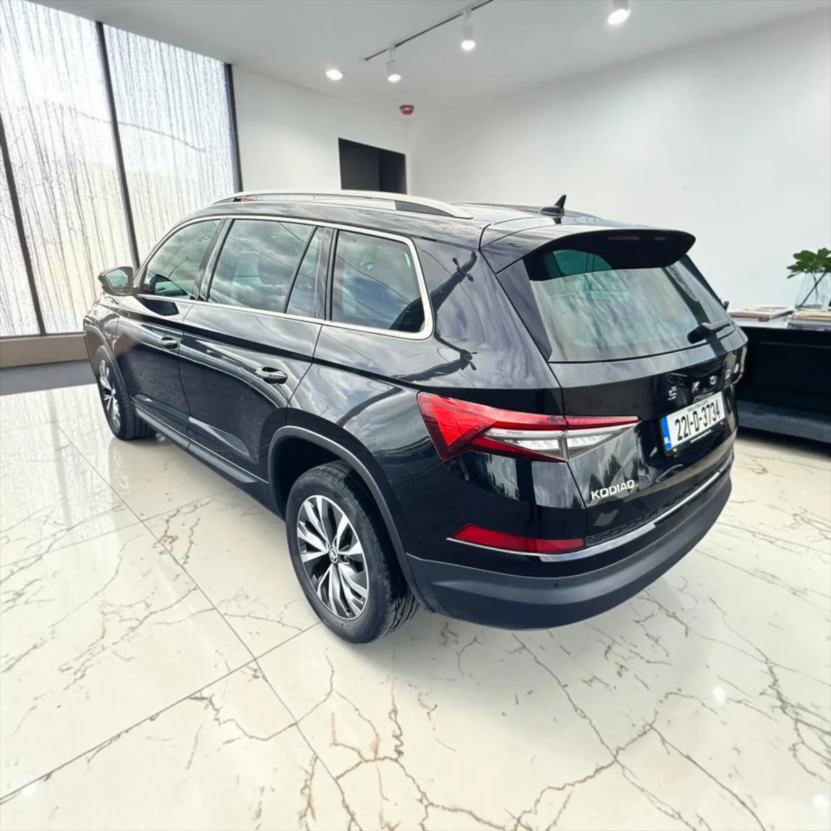 2022Skoda Kodiaq 2.0 TDI 150HP DSG Ambition 7 Seat - Image 3