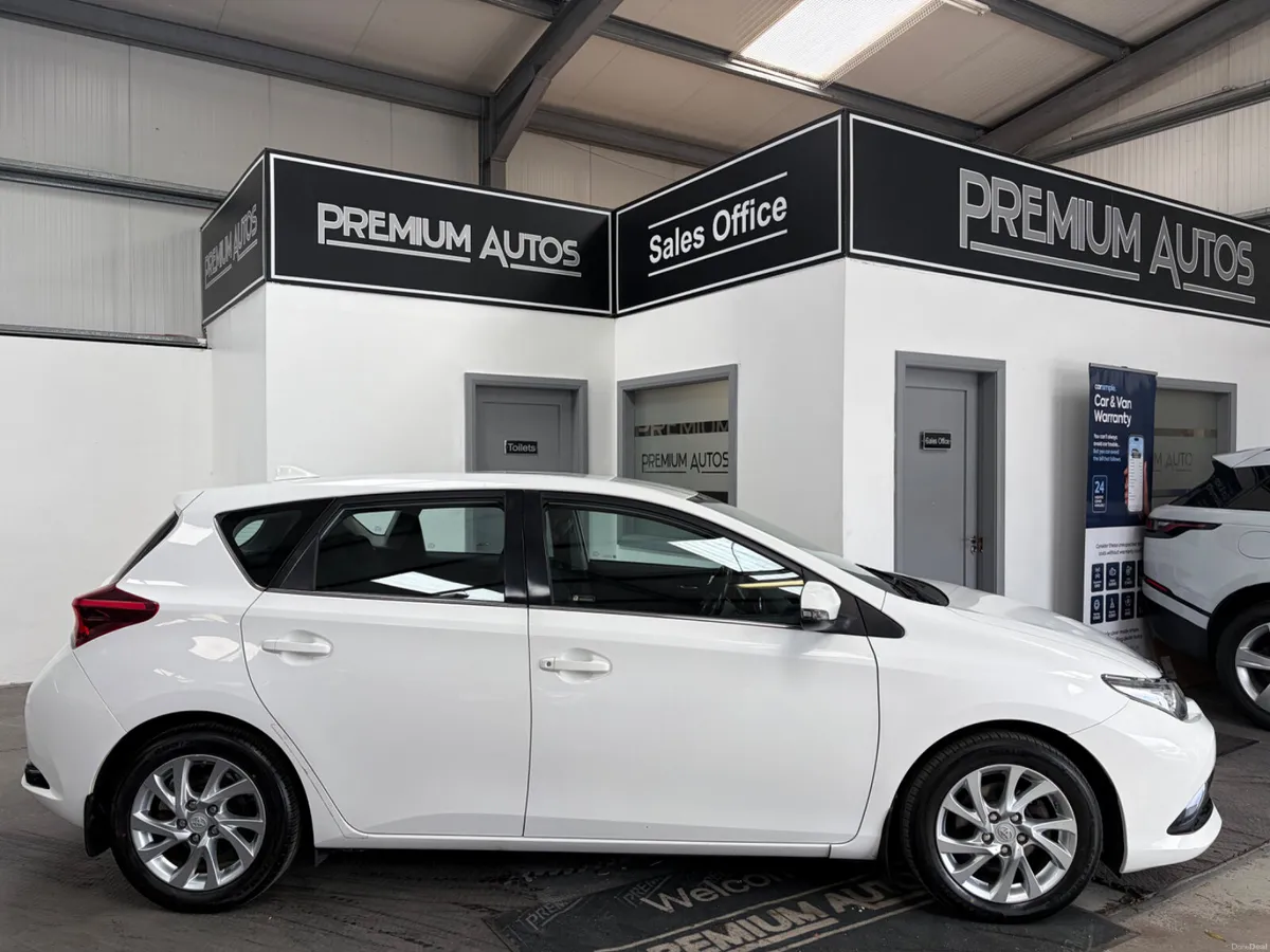 Toyota Auris 2016. 1.4D4D. LUNA - Image 2