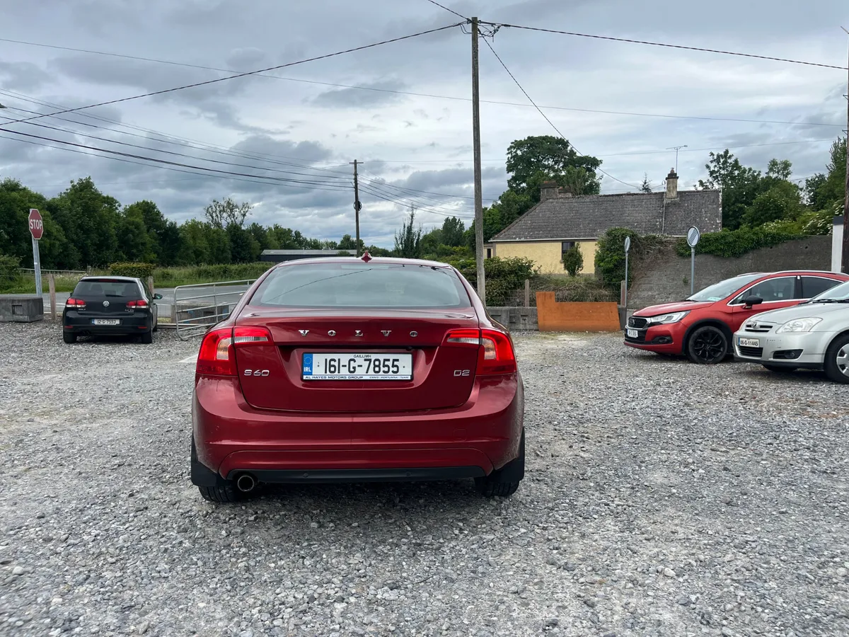 2016 Volvo S60  2.0 diesel - Image 3