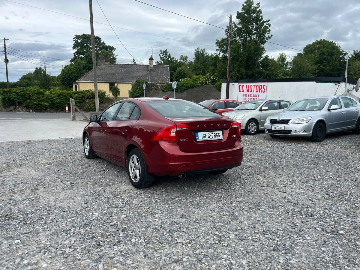2016 Volvo S60  2.0 diesel - Image 2
