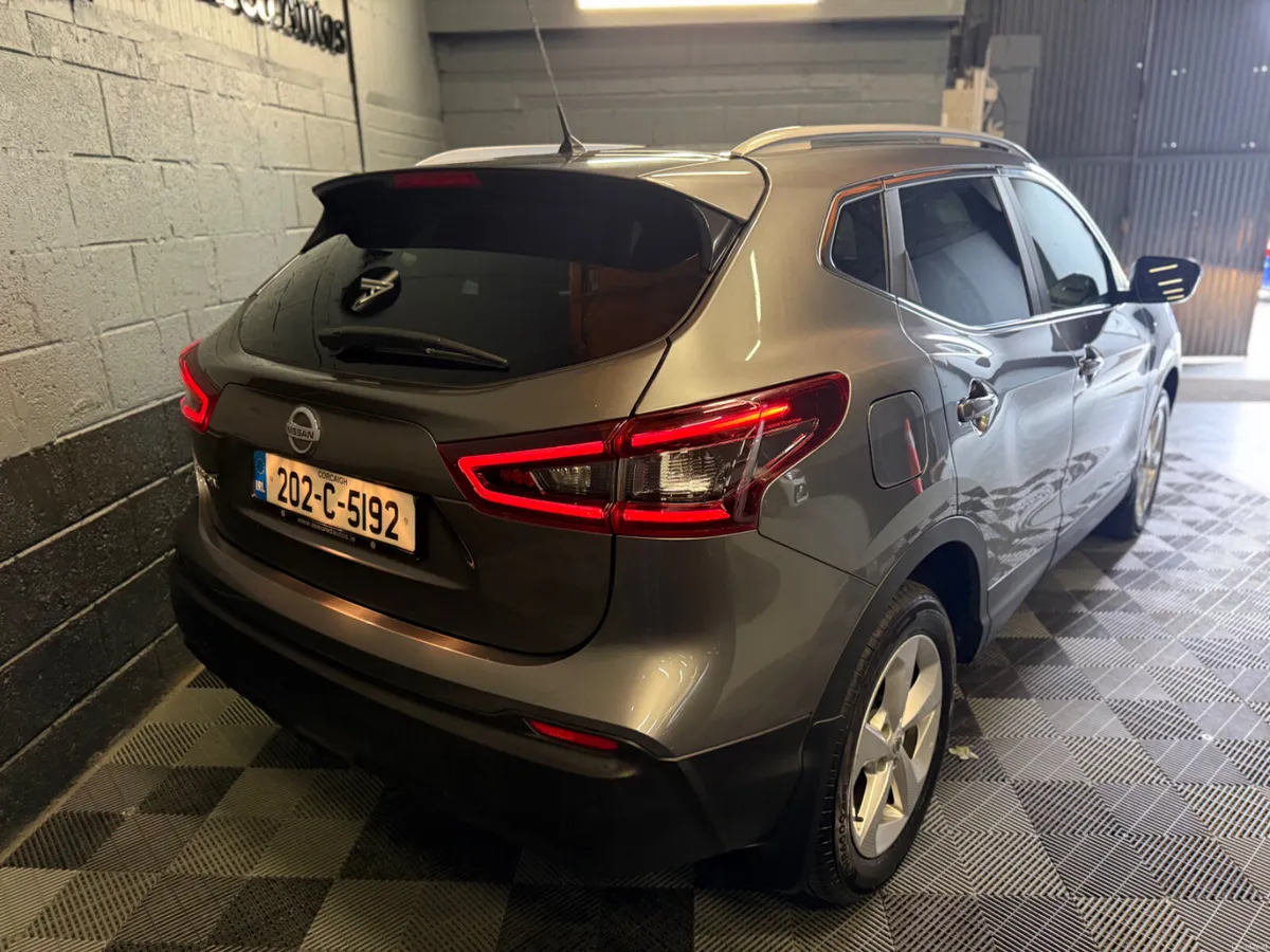 202 Nissan Qashqai 1.3 SE * V LOW KLMS * - Image 3