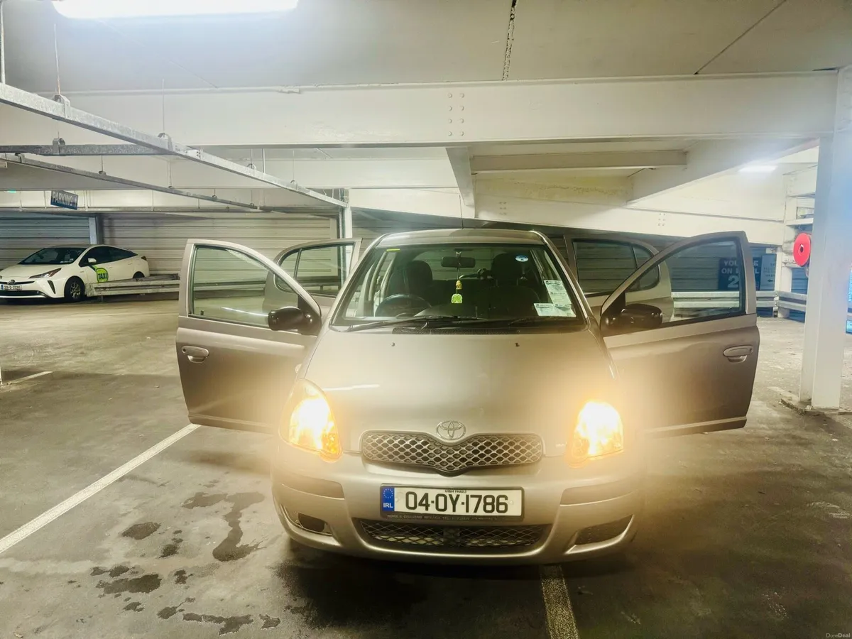 Toyota Yaris - Image 2