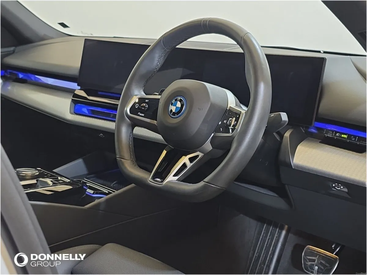 BMW i5 Saloon M Sport - Image 4