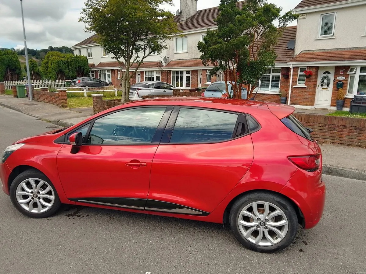 Renault Clio 2017 - Image 4