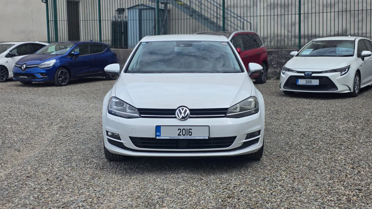 2016 VW Golf Highline DSG Automatic - Image 3