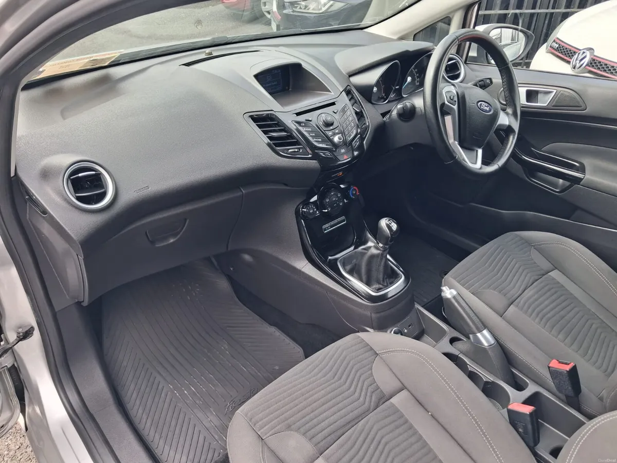 Ford Fiesta 2013 - Image 5