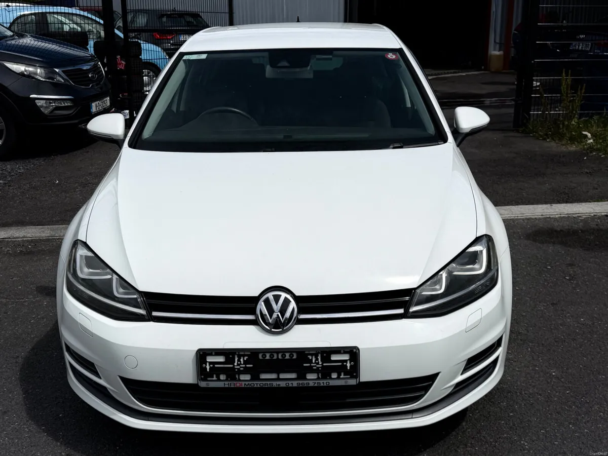 Volkswgen Golf White - Image 2