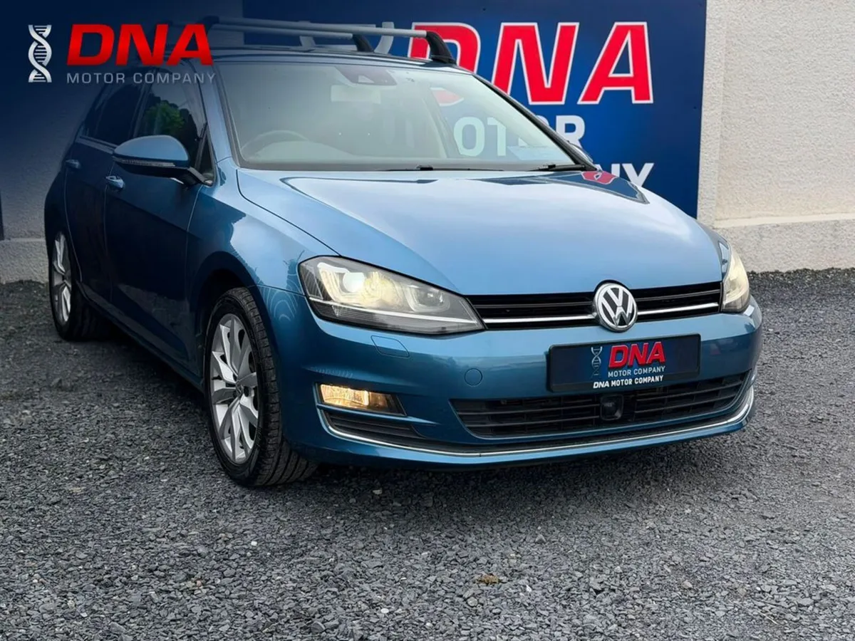 Volkswagen Golf HIGHLINE W/ LEATHER - AUTO - LOW K - Image 1
