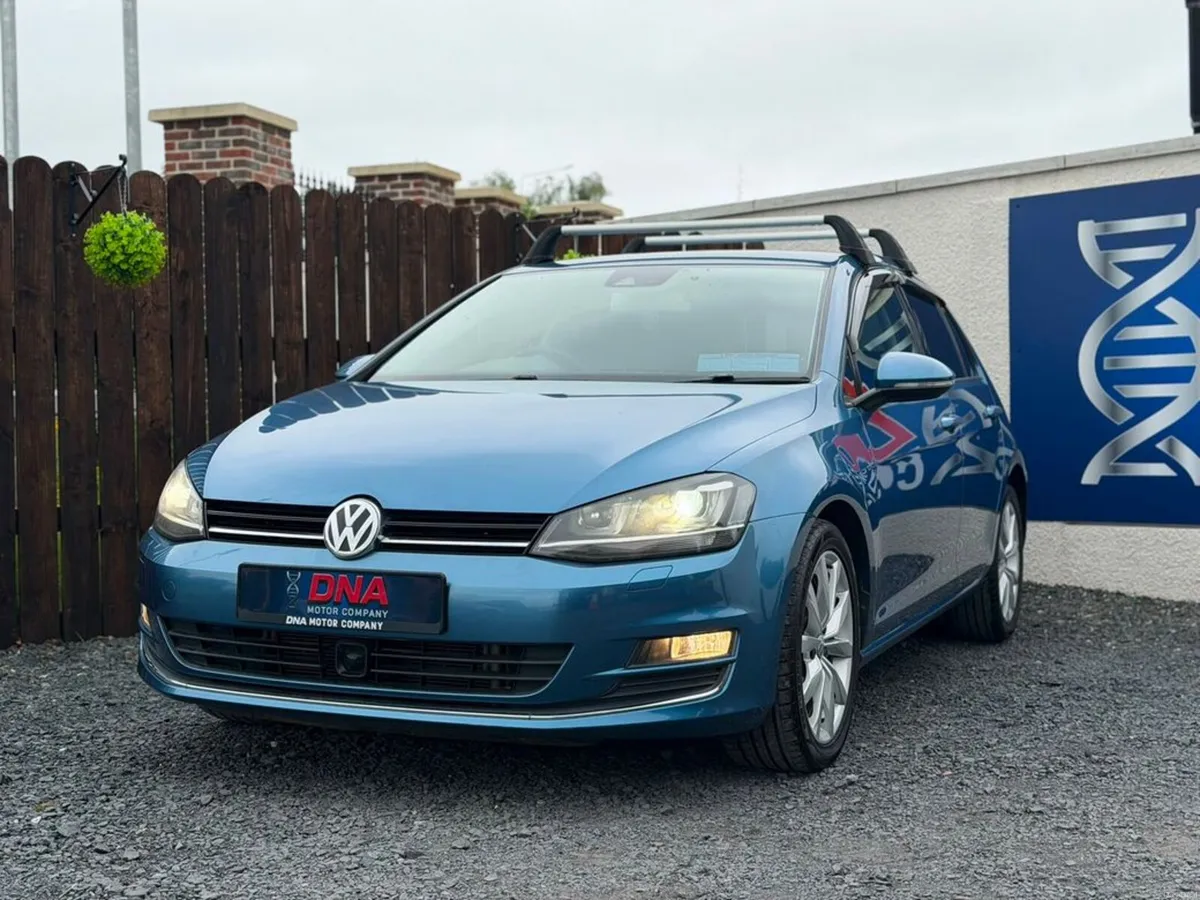 Volkswagen Golf HIGHLINE W/ LEATHER - AUTO - LOW K - Image 3