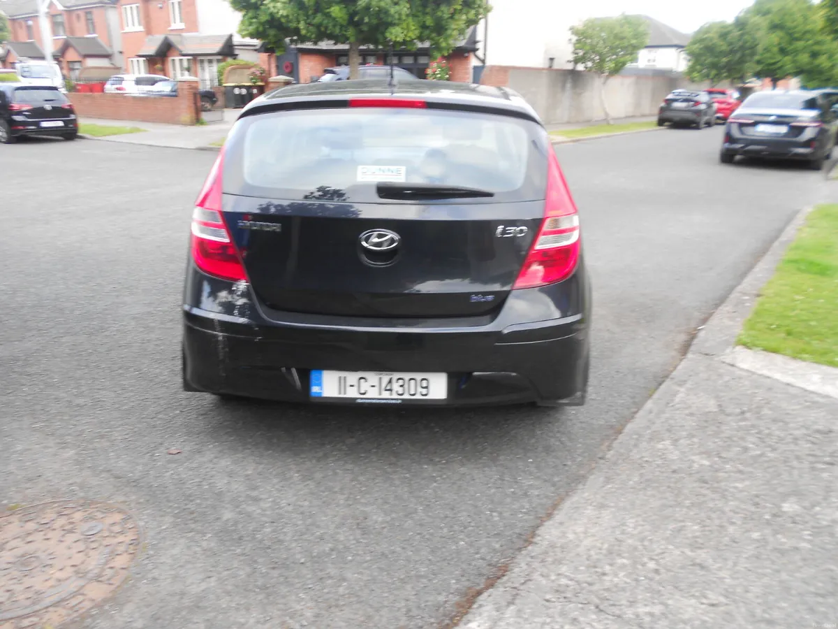 Hyundai i30 2011 - Image 2
