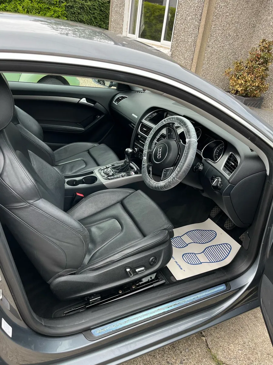 Car - Image 4