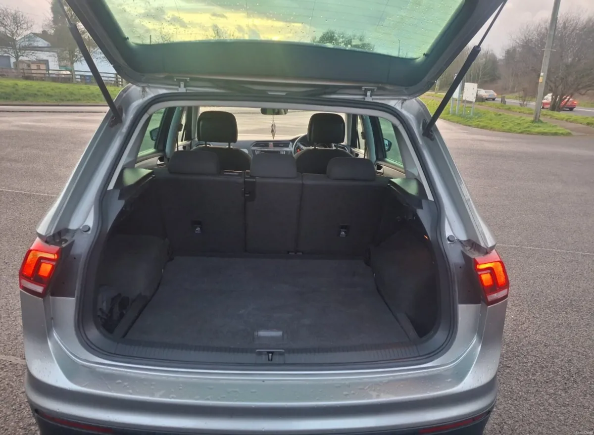 Volkswagen Tiguan 2017 - Image 4