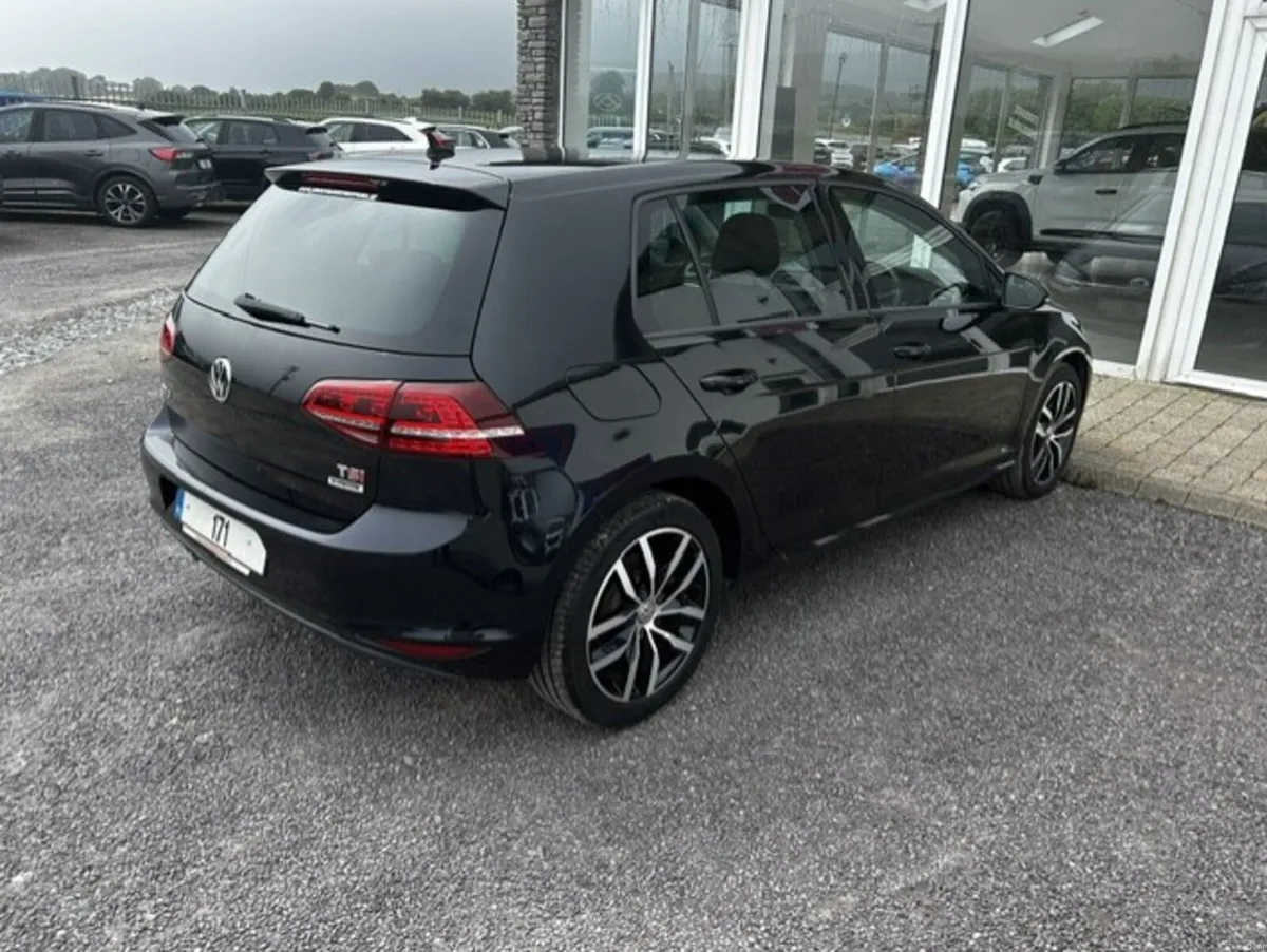 Volkswagen Golf AUTO - Image 3