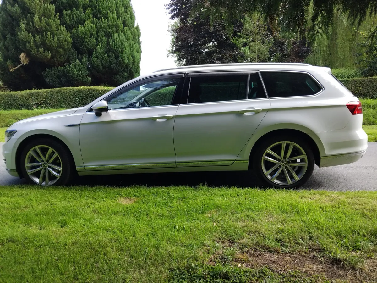 Volkswagen Passat Gte 1.4 hybrid - Image 3