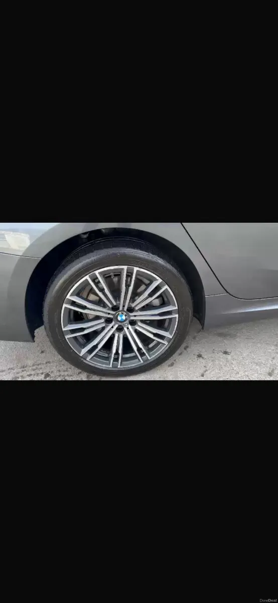 BMW 3-Series 2019 - Image 3