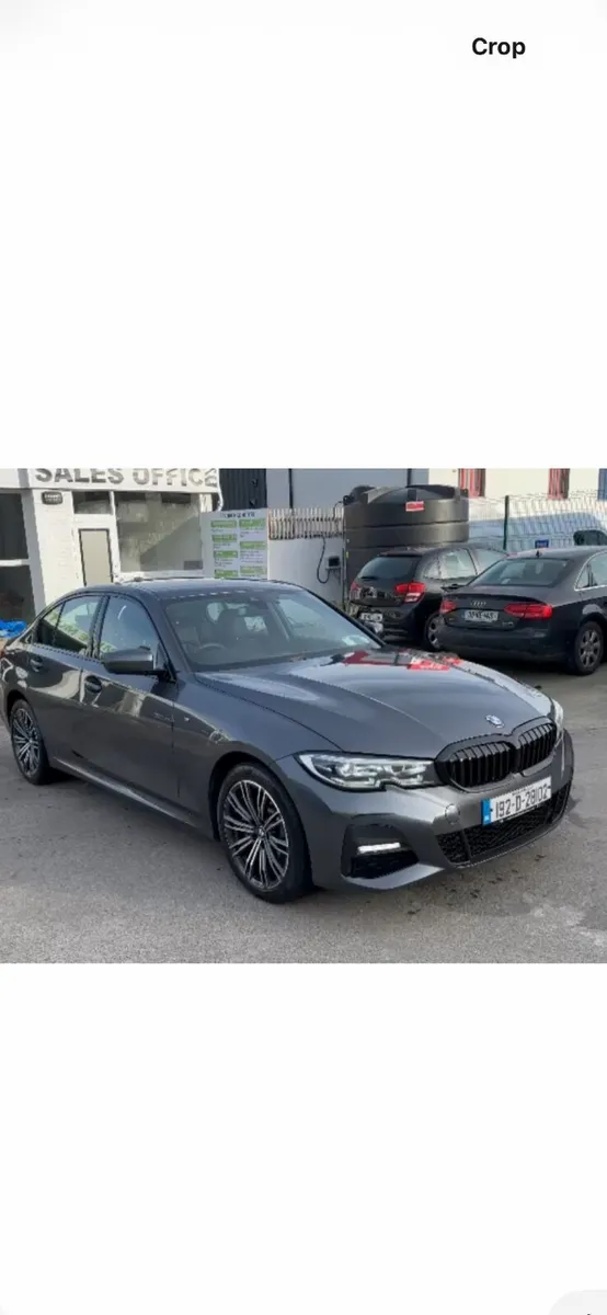 BMW 3-Series 2019 - Image 1