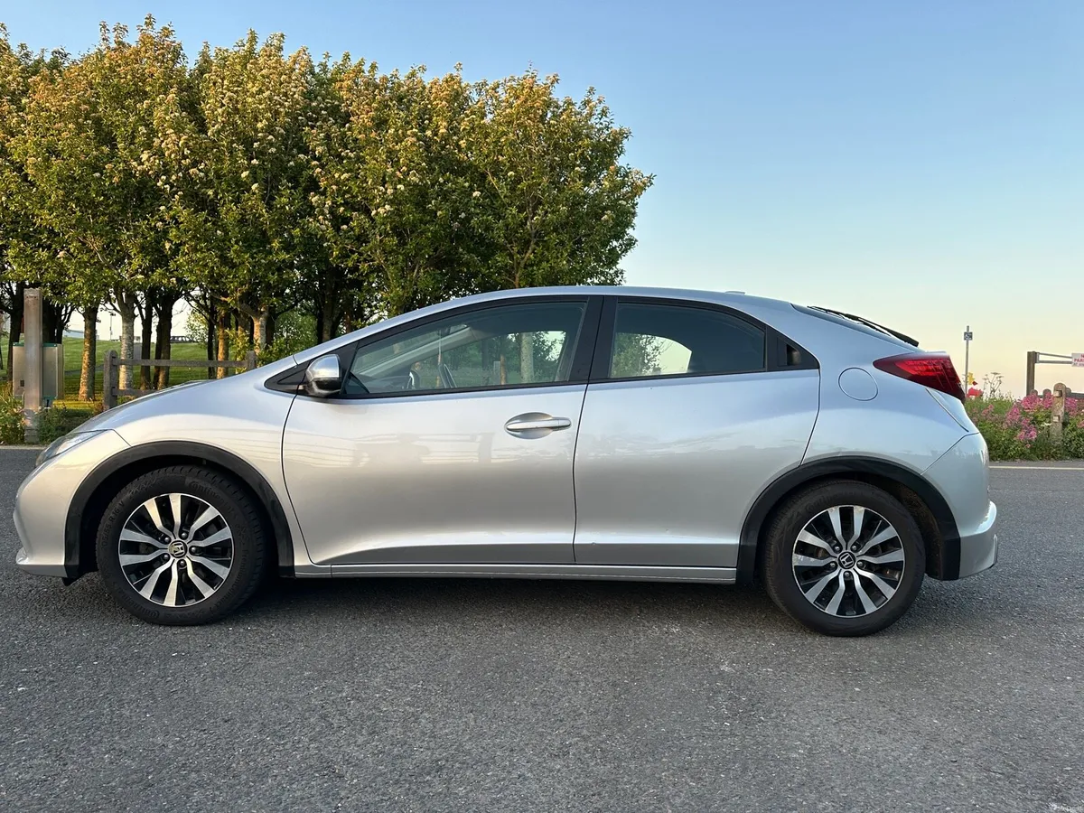2015 Honda Civic 1.6 Diesel - Image 4
