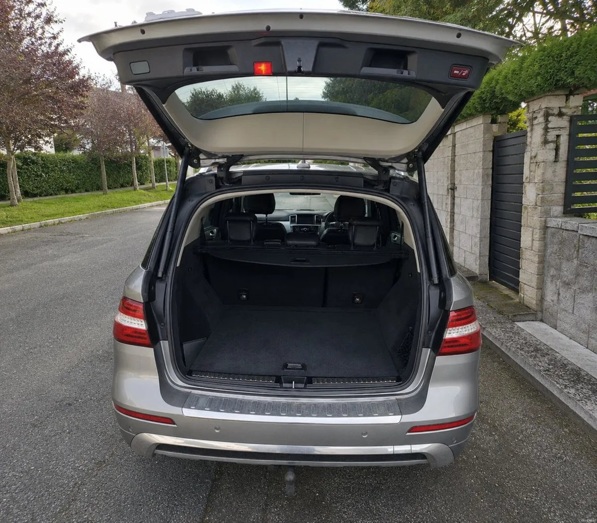 Mercedes-Benz ML250 Diesel 2.1 Auto2013 - Image 4