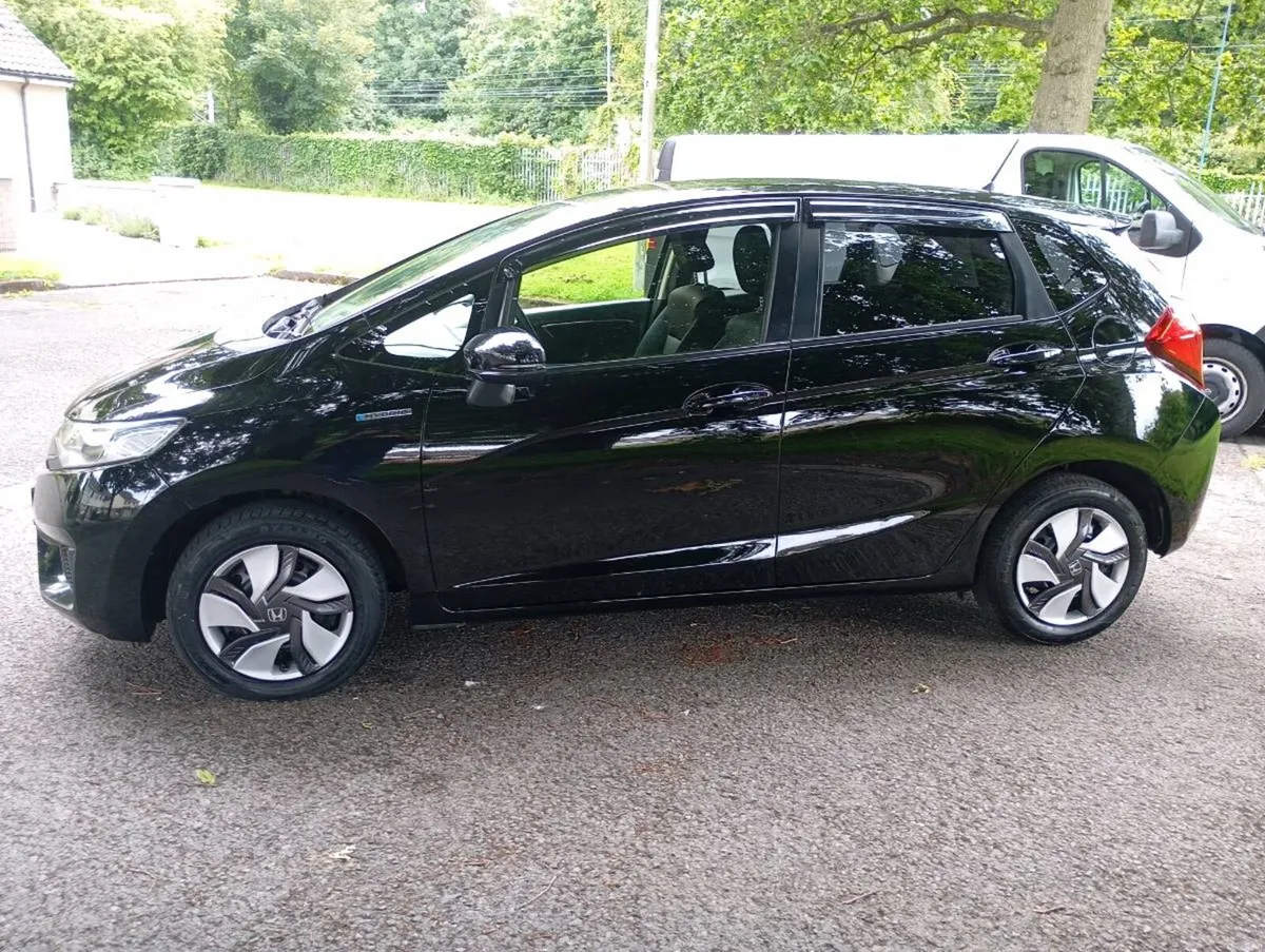 2014 Honda Fit self charging Hybrid New Model - Image 4