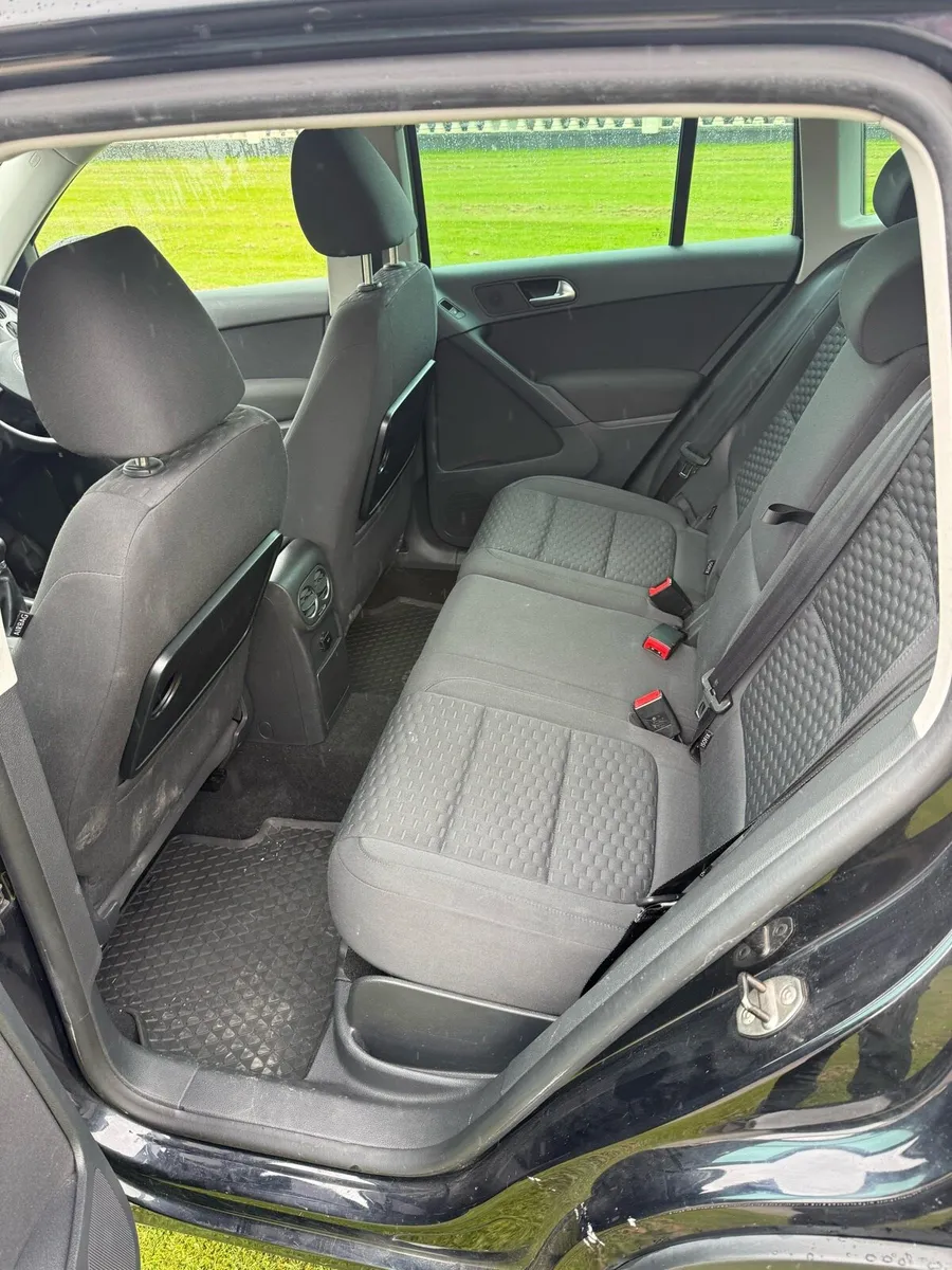 Volkswagen Tiguan - Image 5