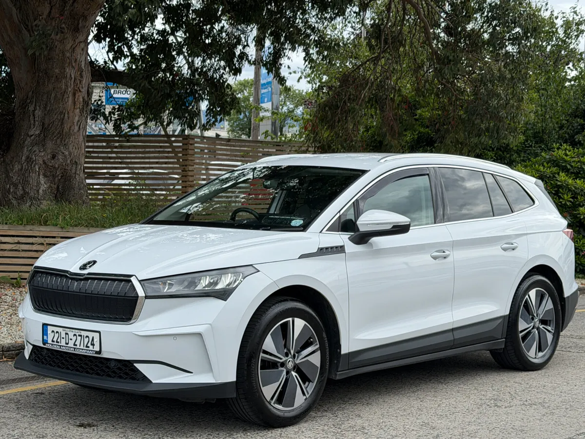 2022 Skoda Enyaq 80IV. BIG BATTERY. REAR CAMERA - Image 2