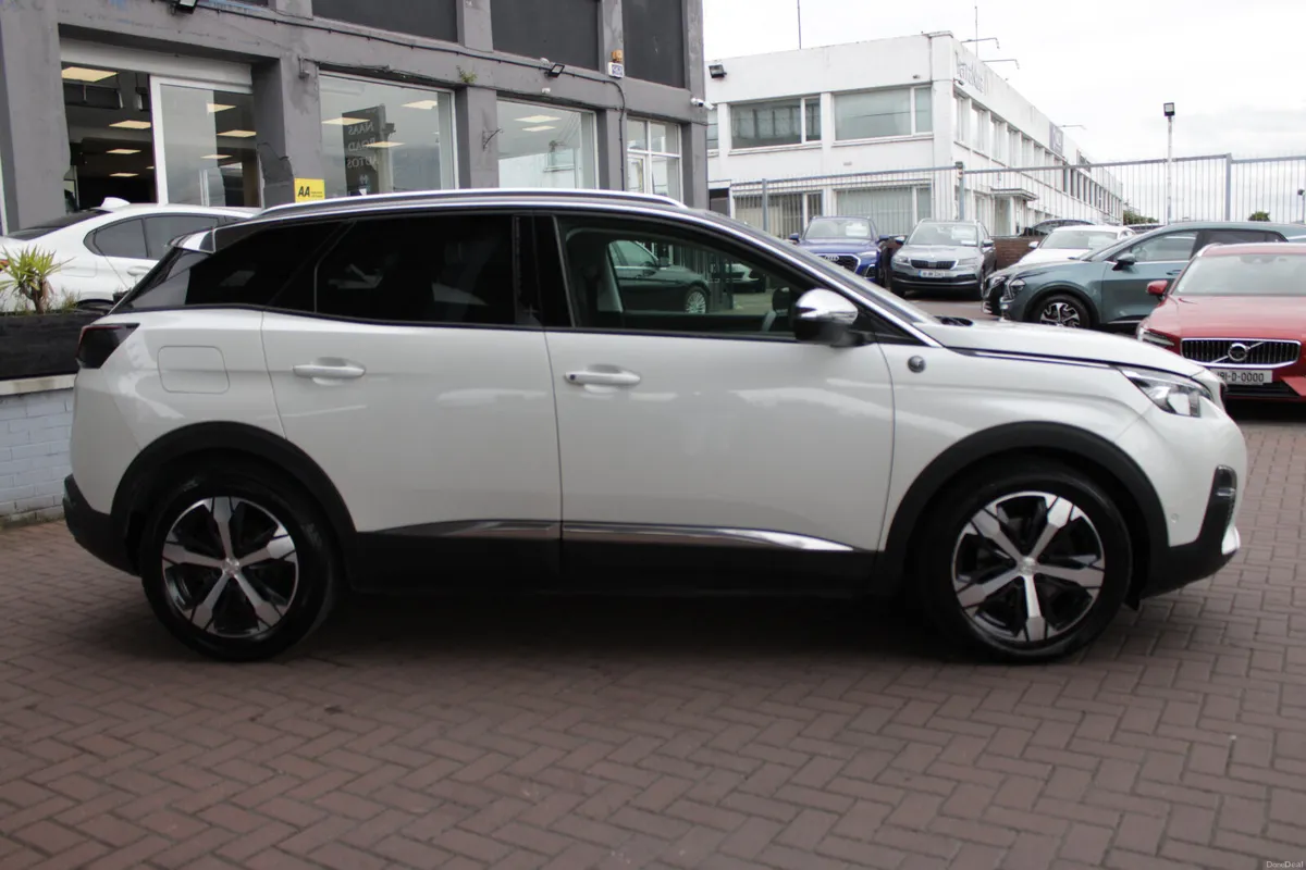 PEUGEOT 3008 2.0HDI GT-LINE 5DR ESTATE AUTO - Image 3
