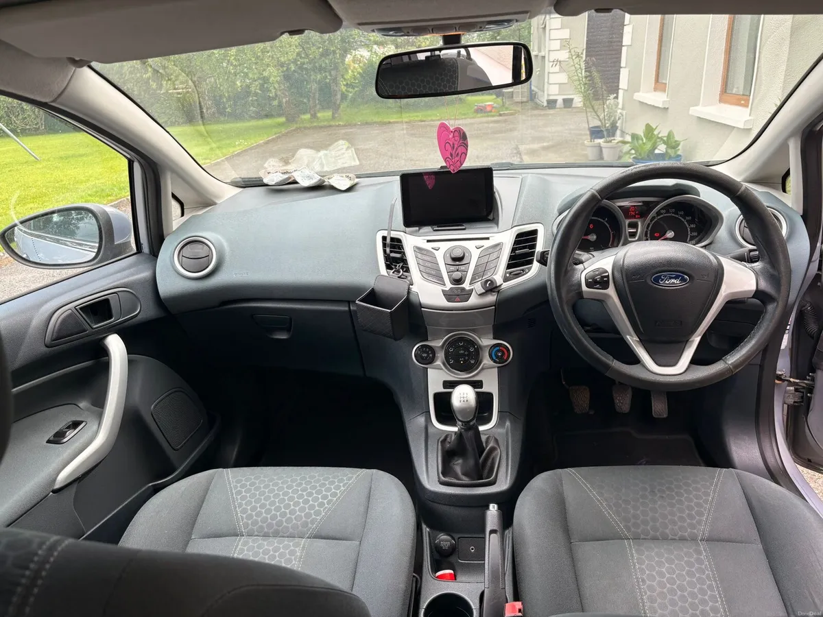 Ford Fiesta - Image 4