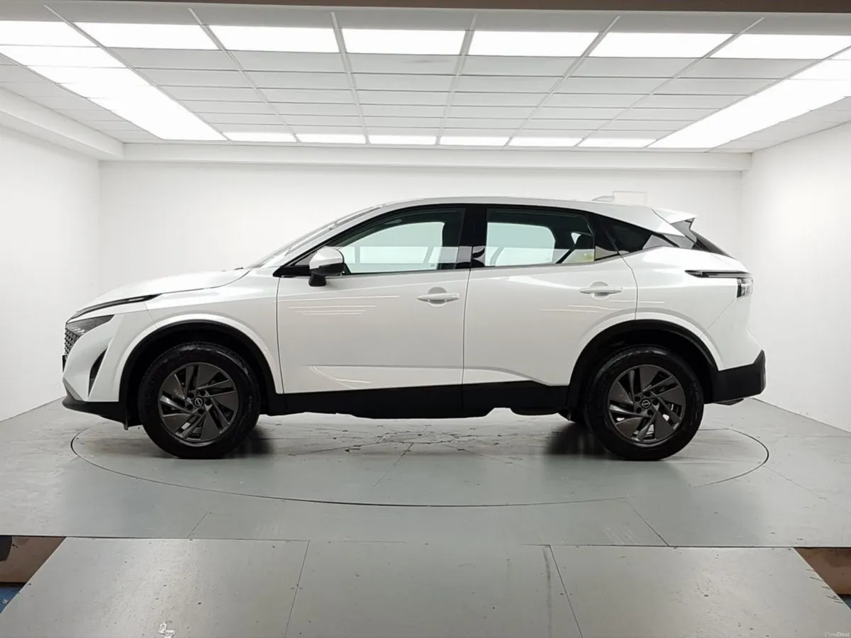 Nissan Qashqai 1.3 PET MILD HYBRID SV - Image 5