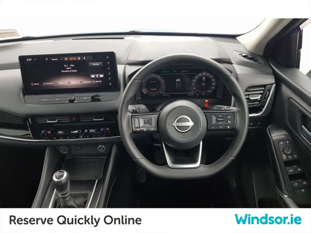 Nissan Qashqai 1.3 PET MILD HYBRID SV PREMIUM - Image 3
