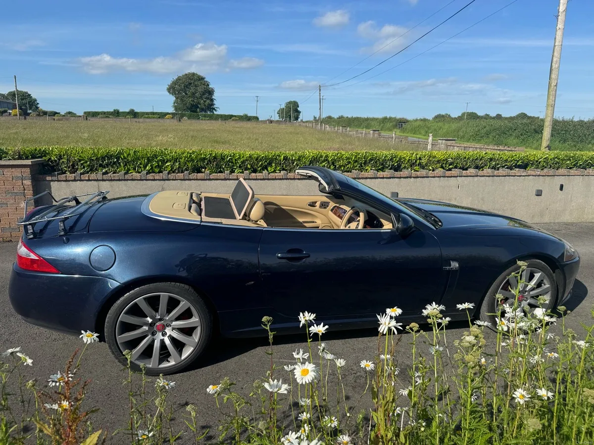 Car - Image 1