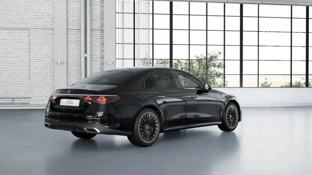 Mercedes-Benz E-Class E 300e AMG EDITION PLUS - Image 6
