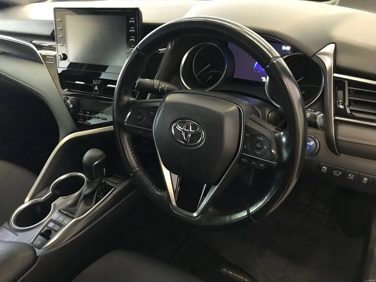 Toyota Camry 2021 - Image 6