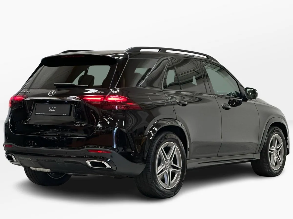 Mercedes-Benz GLE GLE350 DE 4Matic AMG Exterior Li - Image 3