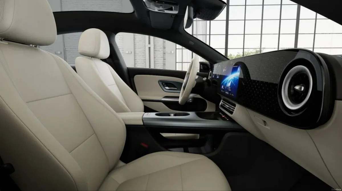 Mercedes-Benz CLA CLA 200 SALOON PROGRESSIVE LINE - Image 4