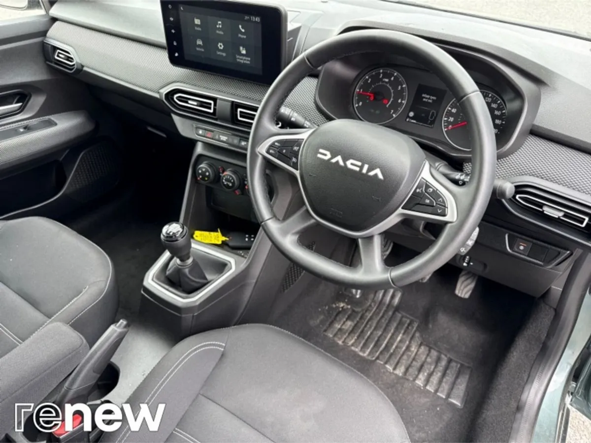 Dacia Sandero Expression TCe 90 5Sp GSR2 - Image 6
