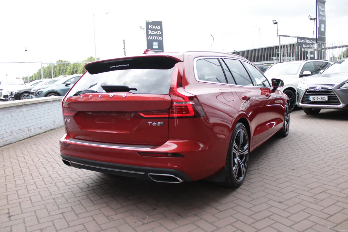 2019 VOLVO V60 T6 INSCRIPTION AWD PLUG-IN HYBRID - Image 4