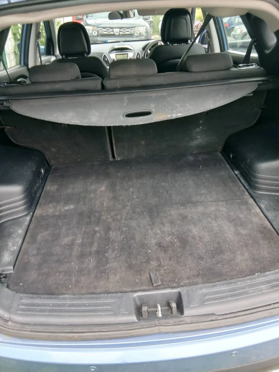 HYUNDAI ix35 - Image 6